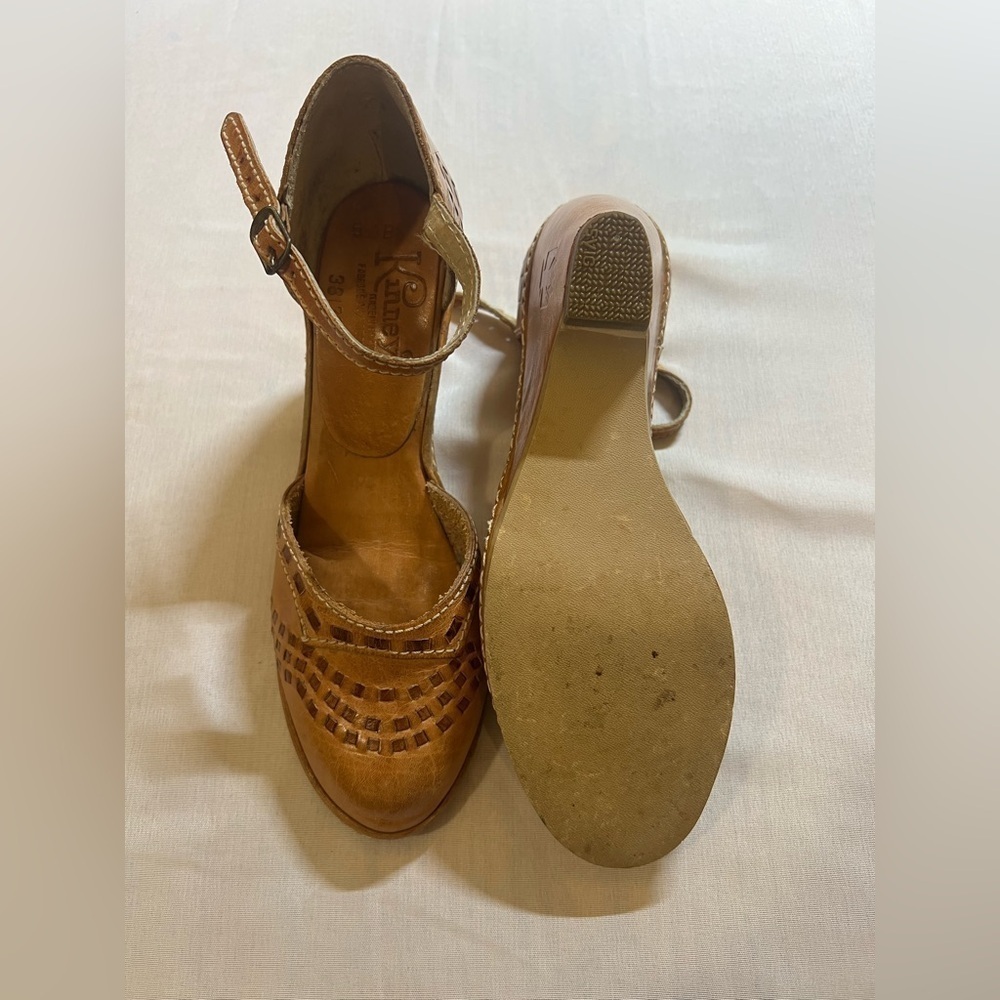 Kinney BOGO Brazilian leather strapped wedge sandal women size 5 1/2 ⚫️ - Picture 6 of 9